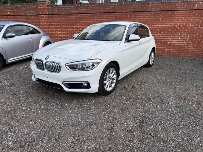 2015 BMW 1 SERIES 118i STYLE — photograph 15