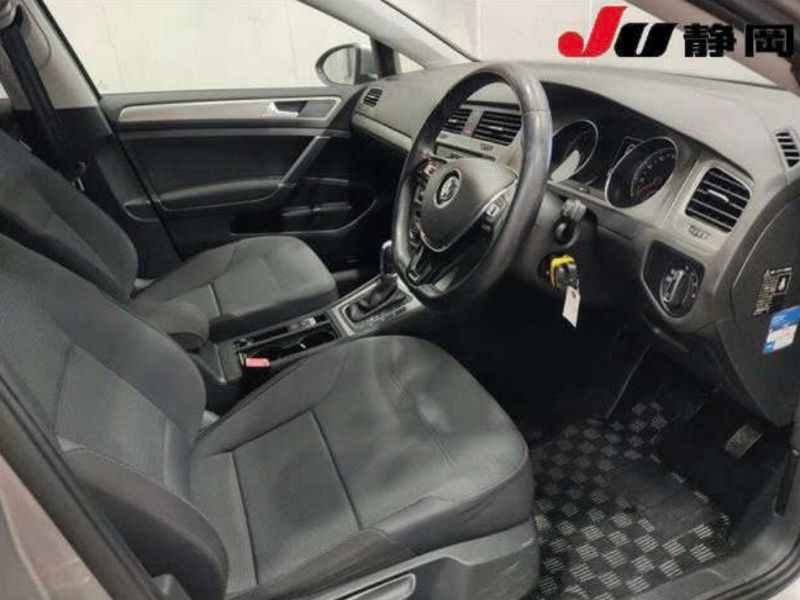 2015 VOLKSWAGEN GOLF TSI PREMIUM EDTION — photograph 6