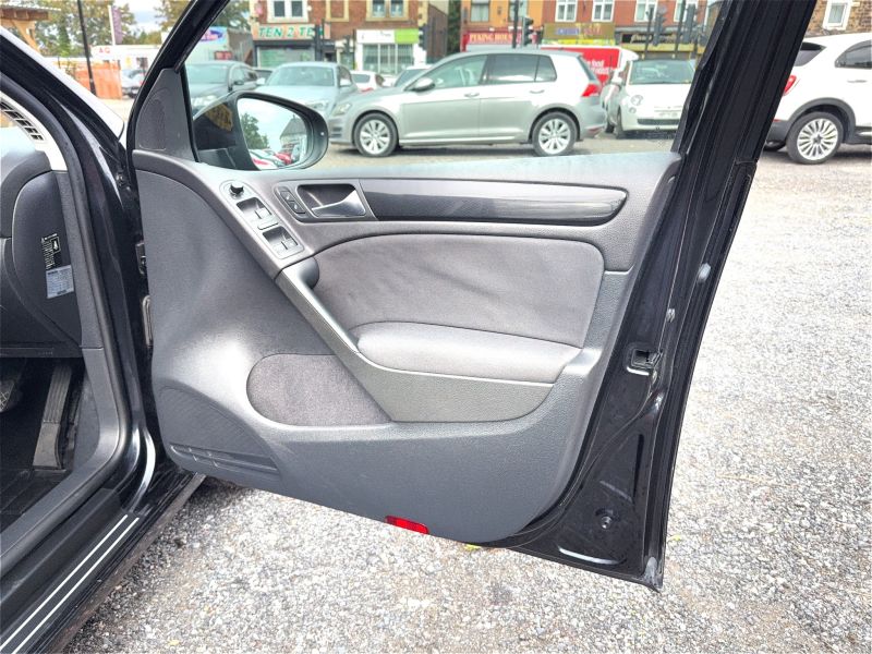 2011 VOLKSWAGEN GOLF TSI COMFORT LINE — photograph 10