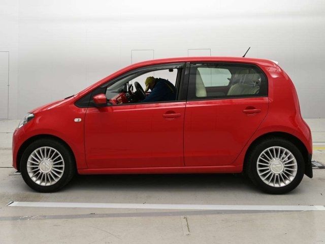 2012 VOLKSWAGEN UP HIGH UP — photograph 2