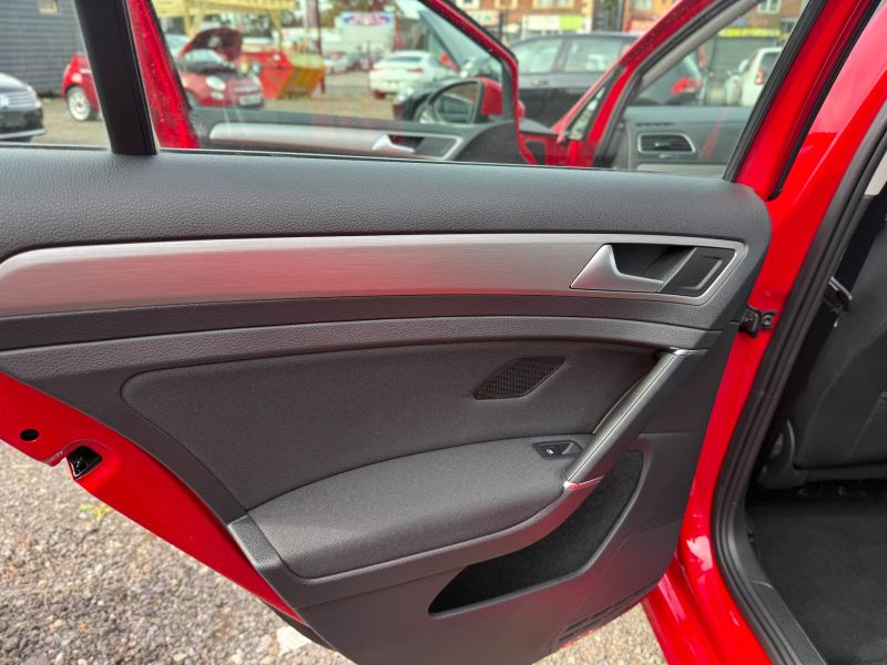 2015 VOLKSWAGEN GOLF TSI COMFORT LINE — photograph 48