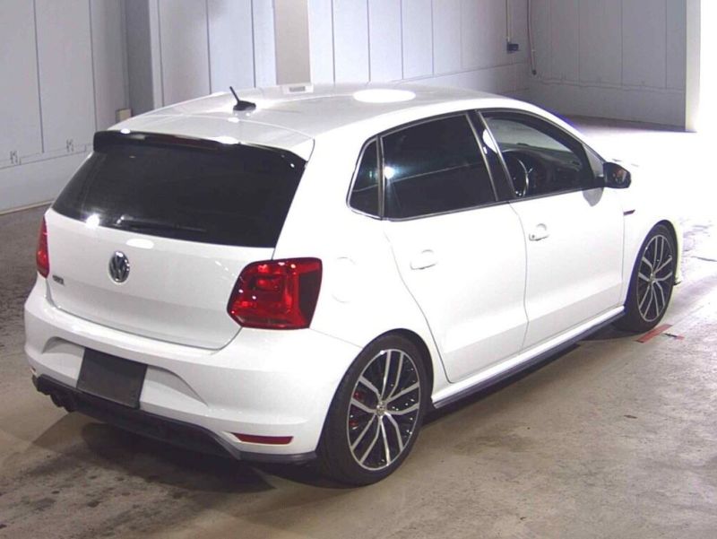 2015 VOLKSWAGEN POLO GTI BASE GRADE — photograph 2