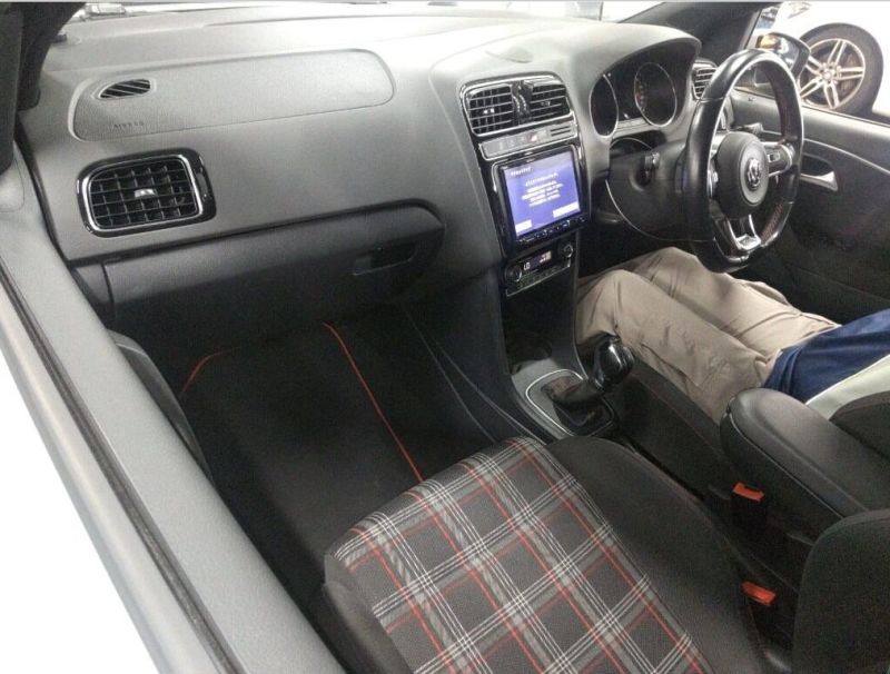 2015 VOLKSWAGEN POLO GTI BASE GRADE — photograph 5