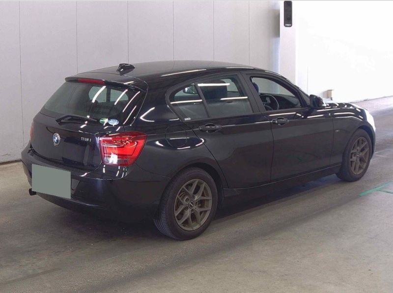 2015 BMW 1 SERIES 116i SPORT — photograph 1