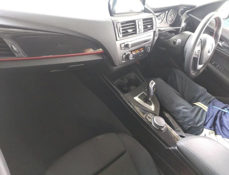 2015 BMW 1 SERIES 116i SPORT — photograph 5