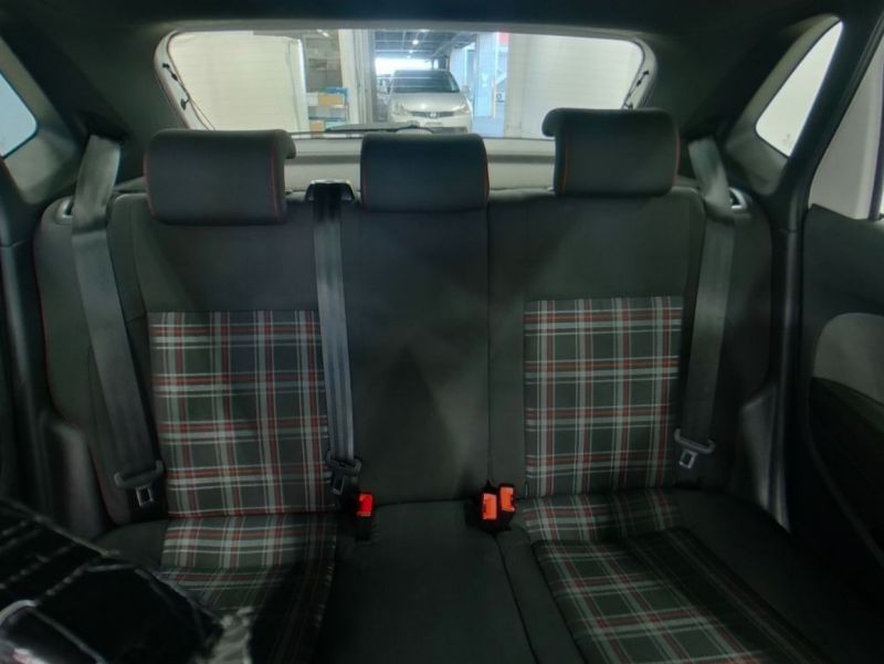 2012 VOLKSWAGEN POLO GTI — photograph 6