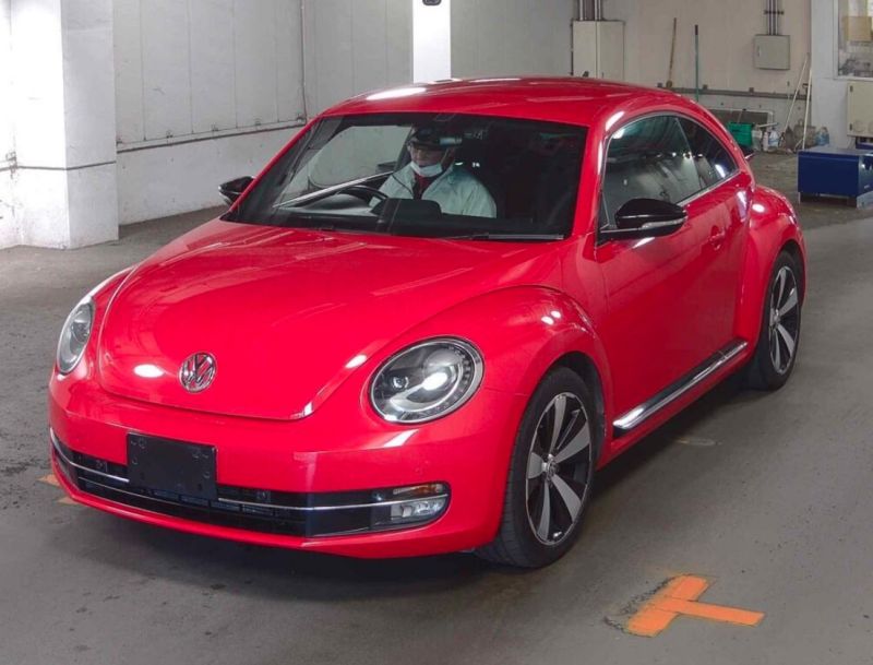 2014 VOLKSWAGEN THE BEETLE TURBO — photograph 3