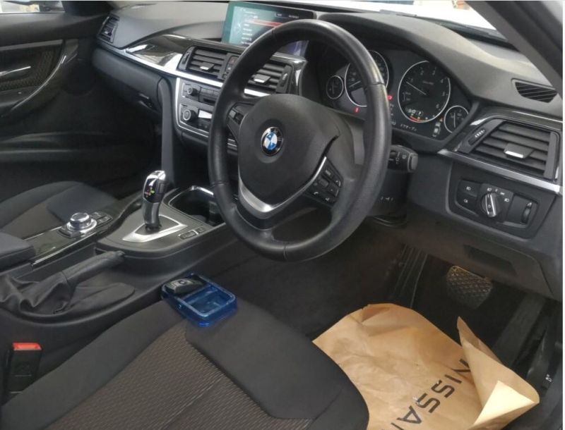 2013 BMW 3 SERIES 320D LUXURY — photograph 1