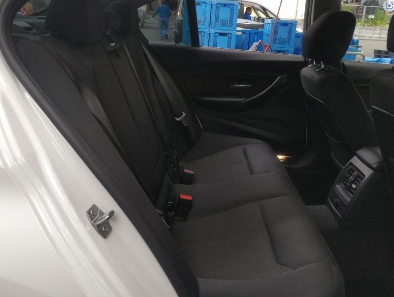 2013 BMW 3 SERIES 320D LUXURY — photograph 4