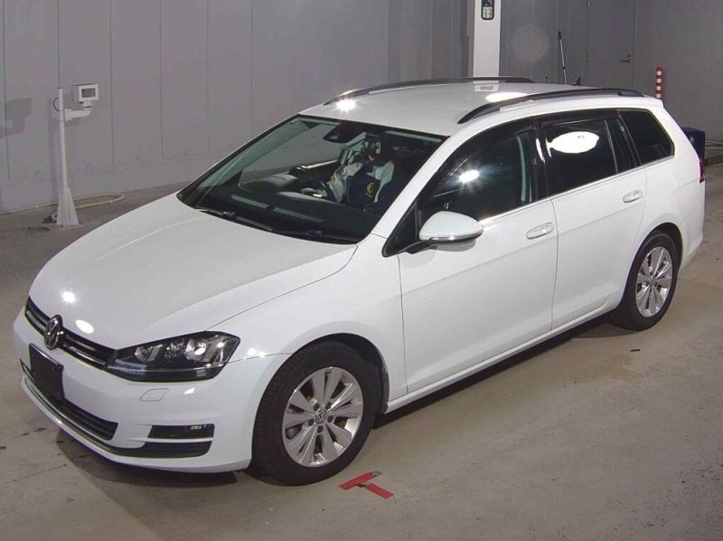 2016 VOLKSWAGEN GOLF VARIANT TSI CONFLINE BLUEMOTION TEG — photograph 6