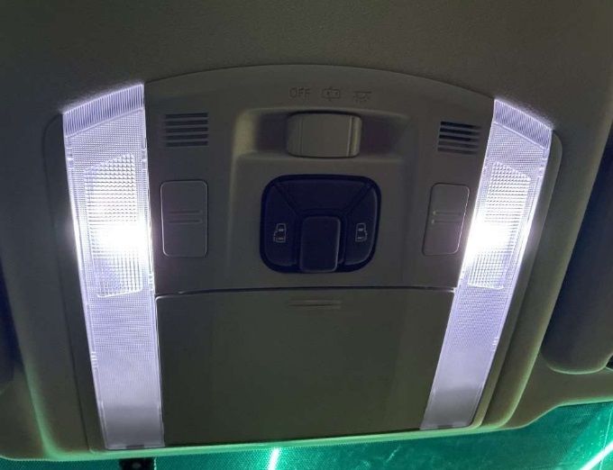 2013 TOYOTA ALPHARD 240S — photograph 2