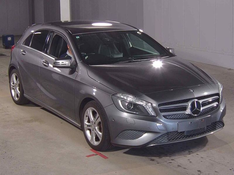 2014 MERCEDES A CLASS A-180 — photograph 1