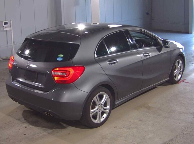 2014 MERCEDES A CLASS A-180 — photograph 4