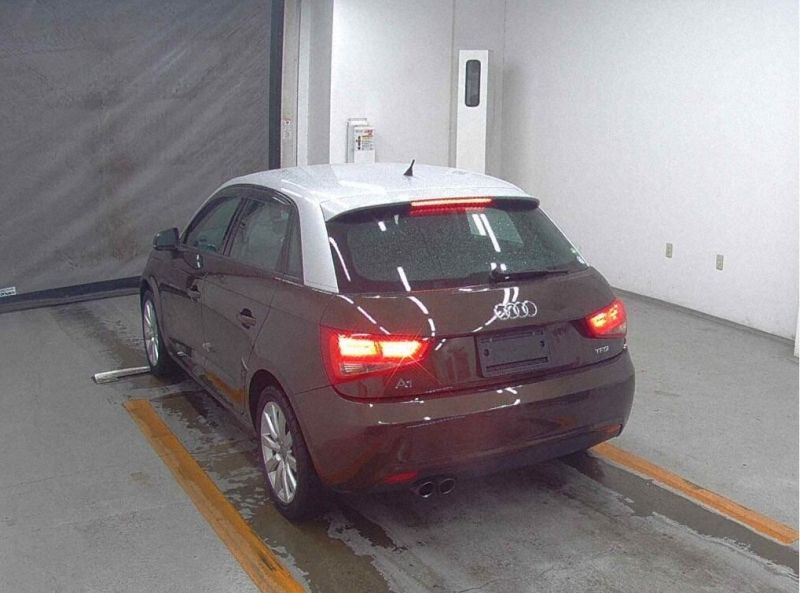 2013 AUDI A1 SPORTBACK 1.4 TFSI — photograph 3