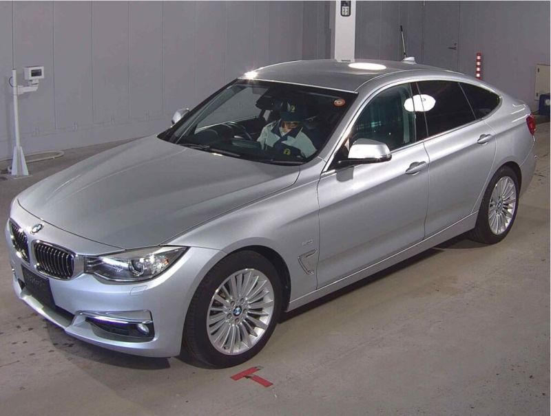 2016 BMW 3 SERIES 320i GRAN TURISMO LUXURY — photograph 3