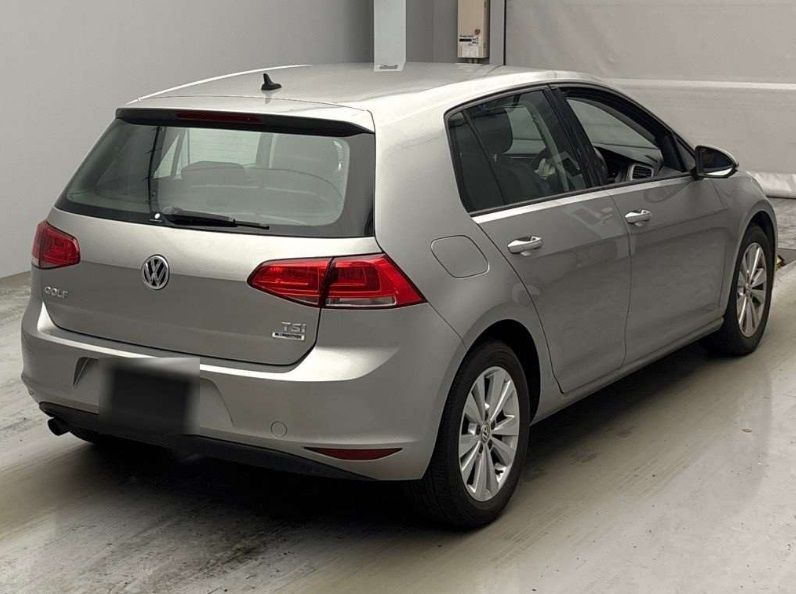 2015 VOLKSWAGEN GOLF TSI COMFORT LINE BLUE MOTION — photograph 13