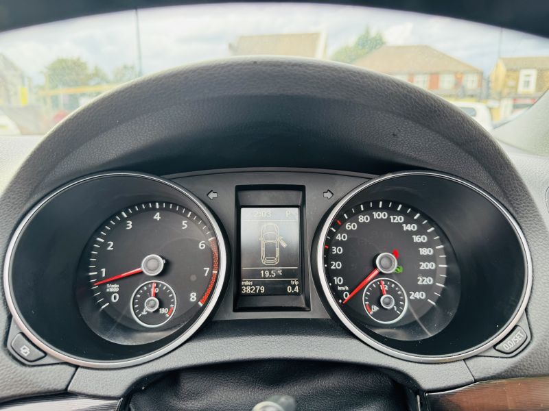 2012 VOLKSWAGEN GOLF CAB BASE GRADE — photograph 10