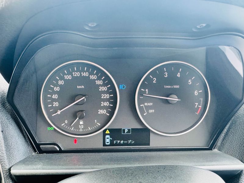 2013 BMW 1 SERIES 116i — photograph 20