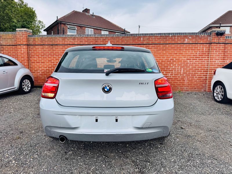 2013 BMW 1 SERIES 116i — photograph 36
