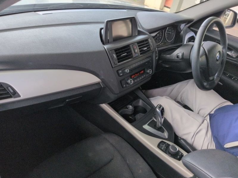2013 BMW 1 SERIES 116i — photograph 3