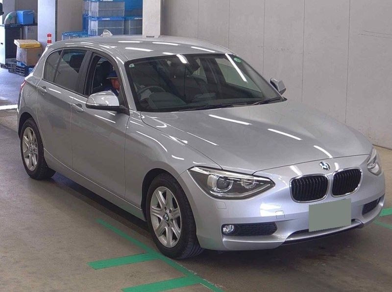 2013 BMW 1 SERIES 116i — photograph 6