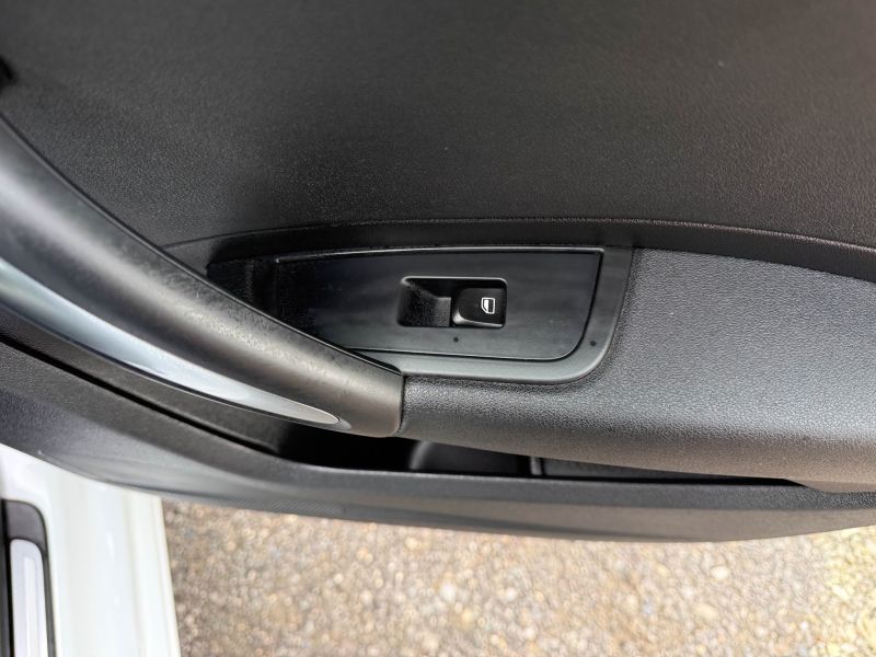2013 AUDI A1 SPORTBACK 1.4TFSI — photograph 17