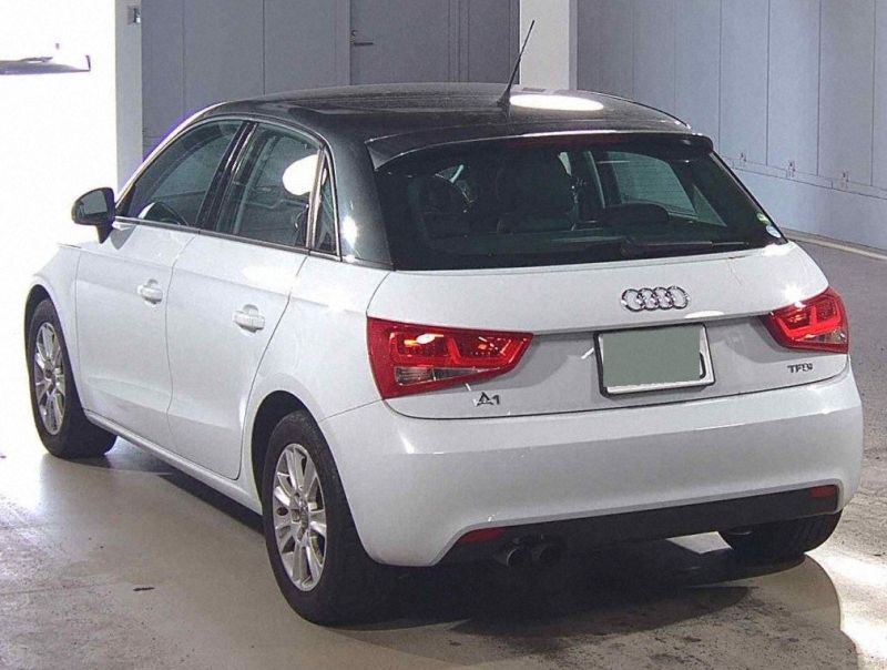 2013 AUDI A1 SPORTBACK 1.4TFSI — photograph 3