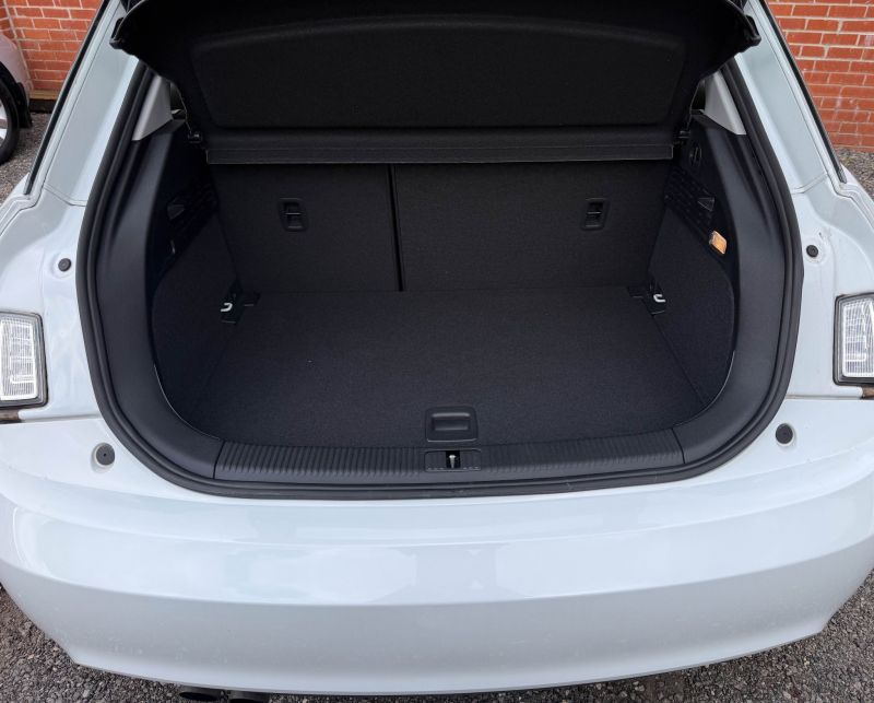 2013 AUDI A1 SPORTBACK 1.4TFSI — photograph 37