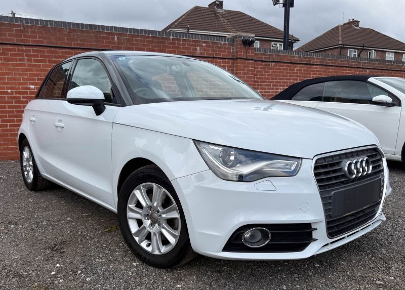 2013 AUDI A1 SPORTBACK 1.4TFSI — photograph 40