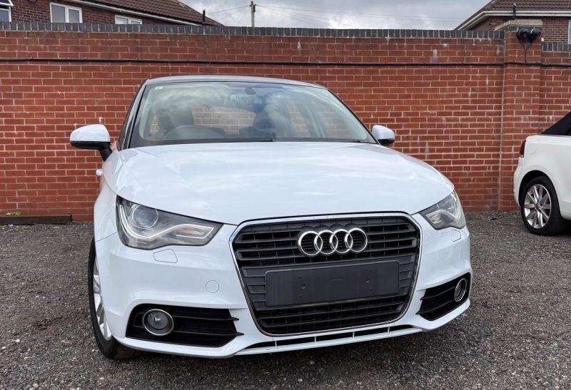 2013 AUDI A1 SPORTBACK 1.4TFSI — photograph 42