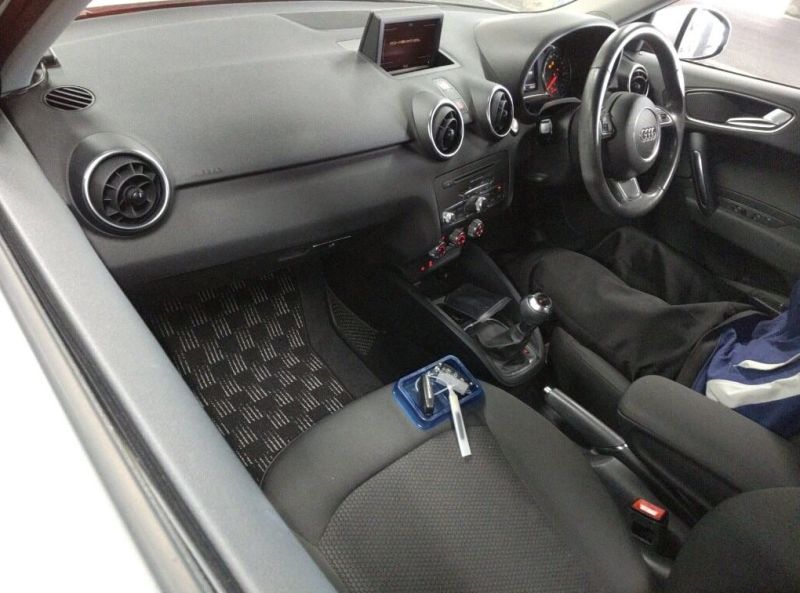 2013 AUDI A1 SPORTBACK 1.4TFSI — photograph 45