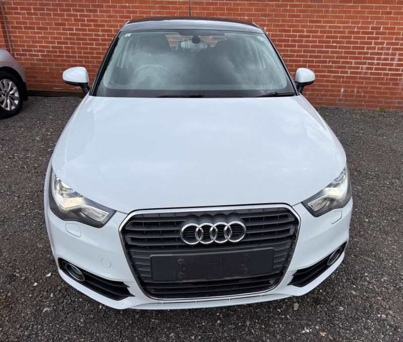2013 AUDI A1 SPORTBACK 1.4TFSI — photograph 5