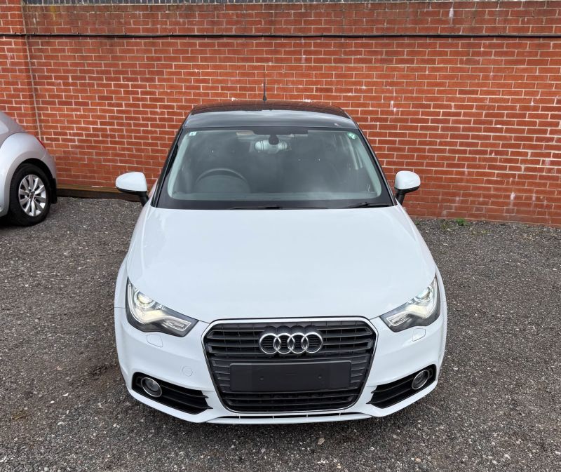 2013 AUDI A1 SPORTBACK 1.4TFSI — photograph 8