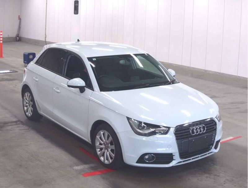 2013 AUDI A1 SPORTBACK 1.4 TFSI — photograph 2