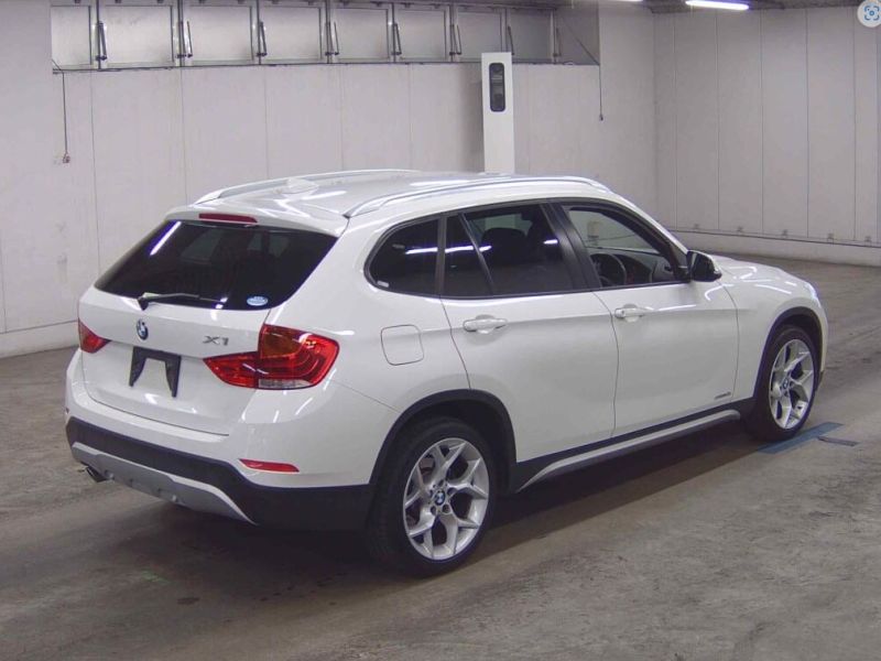 2015 BMW X1 SDRIVE 18IX LINE — photograph 3