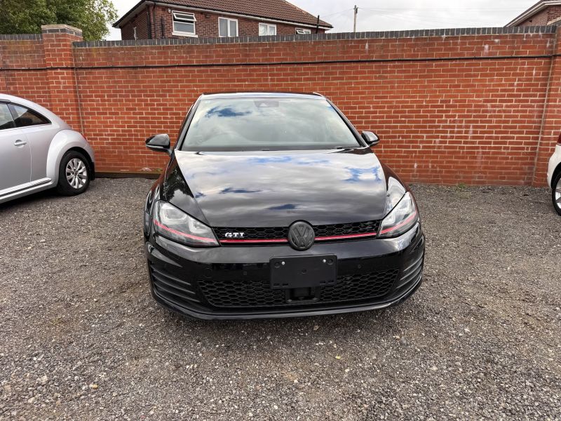 2016 VOLKSWAGEN GOLF GTI GTI — photograph 5
