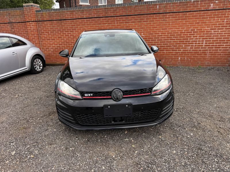 2016 VOLKSWAGEN GOLF GTI GTI — photograph 7