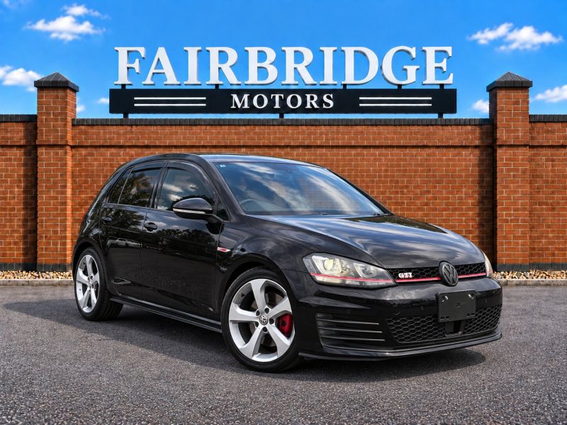 2016 VOLKSWAGEN GOLF GTI GTI — photograph 1