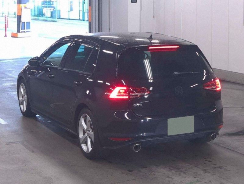 2016 VOLKSWAGEN GOLF GTI GTI — photograph 45