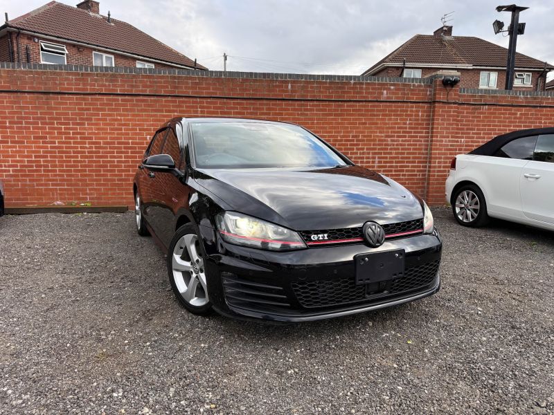 2016 VOLKSWAGEN GOLF GTI GTI — photograph 10