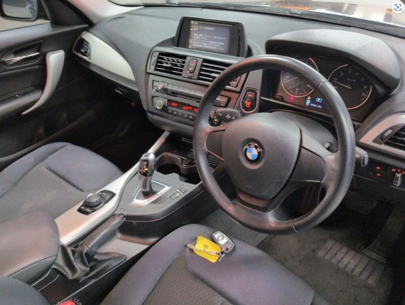 2013 BMW 1 SERIES 116i — photograph 7